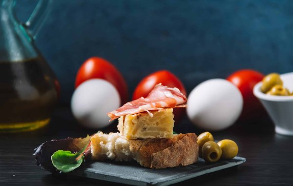 Les secrets du Jambon Pata Negra Cebo de Campo : une expérience gustative unique à explorer !