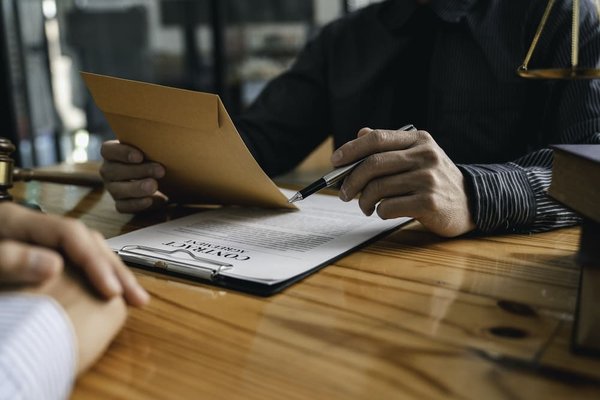 Quels sont les quatre grands statuts juridiques ?